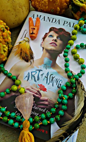 A Review of Amanda Palmer(“The Art of Asking” is NOW in Paperback)