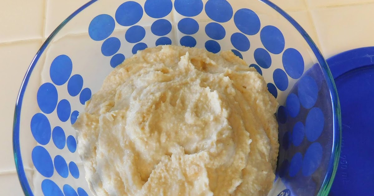 Homemade Hummus Recipe (Plus Healthy Tips & Variations)